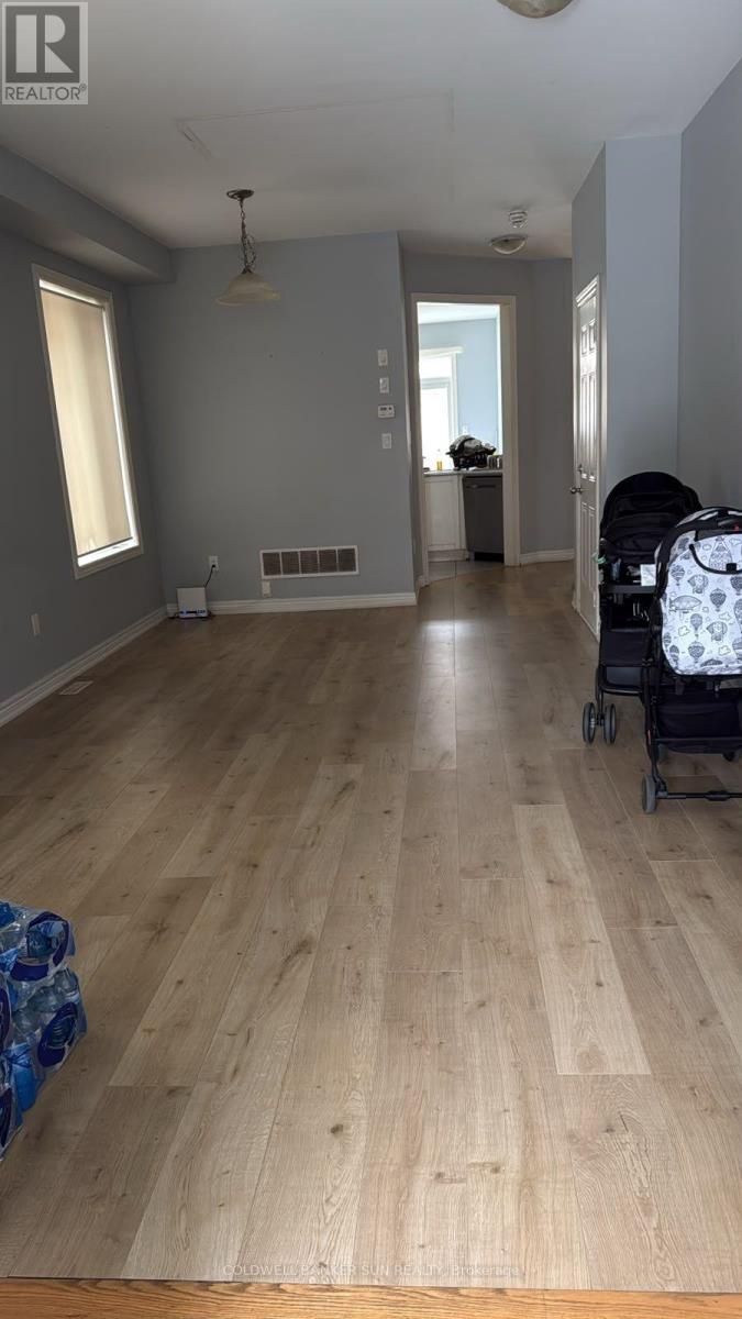 Upper Portion - 5 Zenida Road, Brampton, Ontario  L7A 4C5 - Photo 5 - W13769336