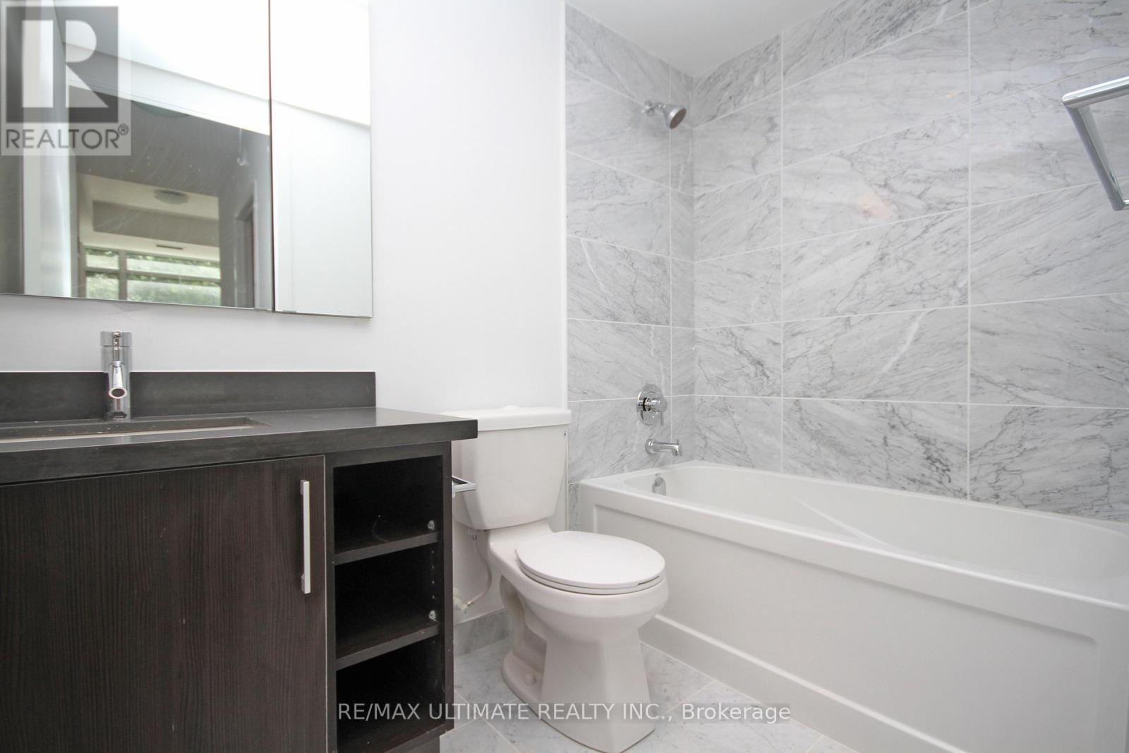 Th01 - 2212 Lake Shore Boulevard W, Toronto, Ontario  M8V 0C2 - Photo 8 - W13769338