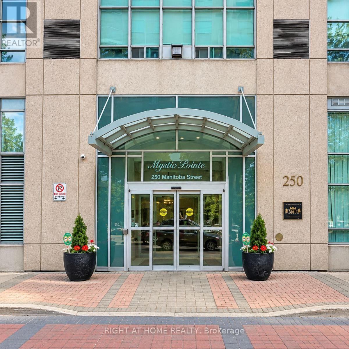 711 - 250 MANITOBA STREET, Toronto, Ontario