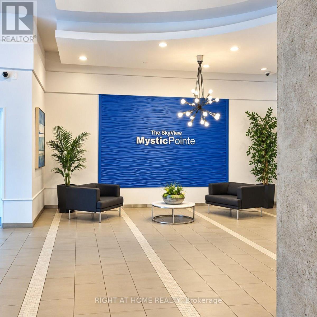 711 - 250 Manitoba Street, Toronto, Ontario  M8Y 4G8 - Photo 2 - W13769386