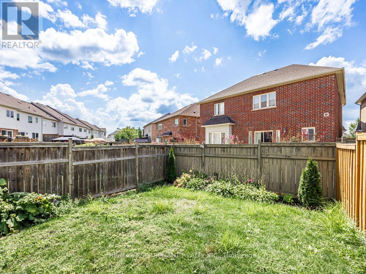 3352 Mikalda Road, Burlington, Ontario  L7M 0K9 - Photo 23 - W13769438