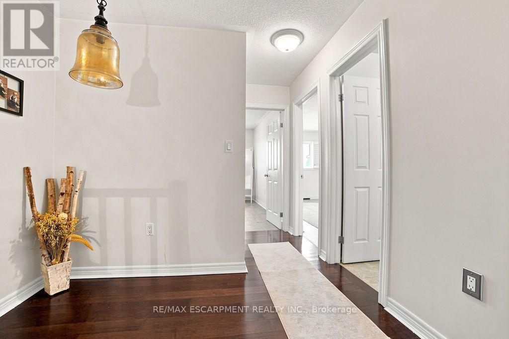 336 Pinehill Drive, Hamilton, Ontario  L0R 1P0 - Photo 11 - X13769330