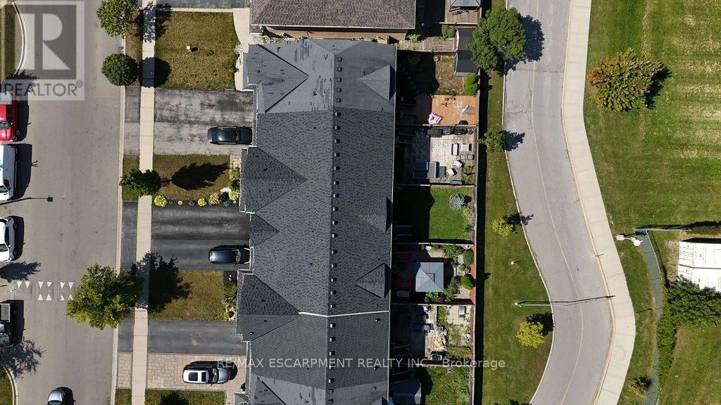 336 Pinehill Drive, Hamilton, Ontario  L0R 1P0 - Photo 2 - X13769330