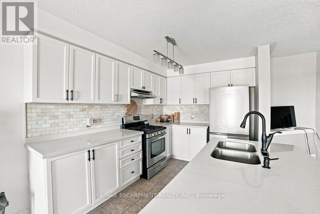 336 Pinehill Drive, Hamilton, Ontario  L0R 1P0 - Photo 7 - X13769330