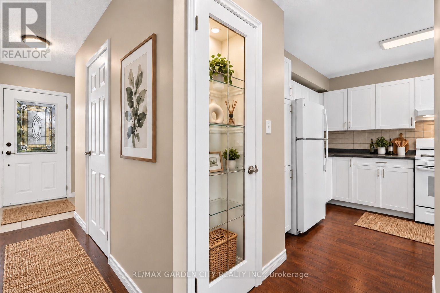 88 - 1115 Paramount Drive, Hamilton, Ontario  L8J 1P6 - Photo 4 - X13769356