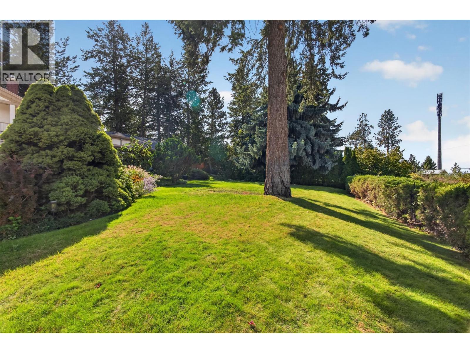 3931 Todd Road Kelowna Photo 3