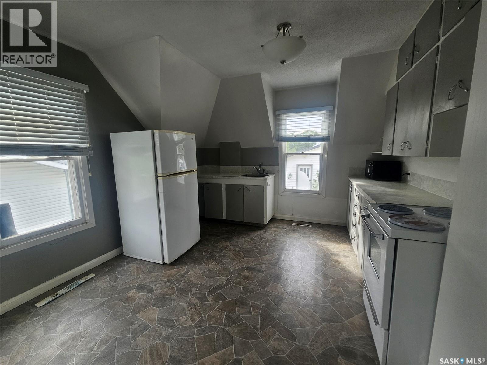 428 1st Avenue Nw, Swift Current, Saskatchewan  S9H 0N4 - Photo 19 - SK048104