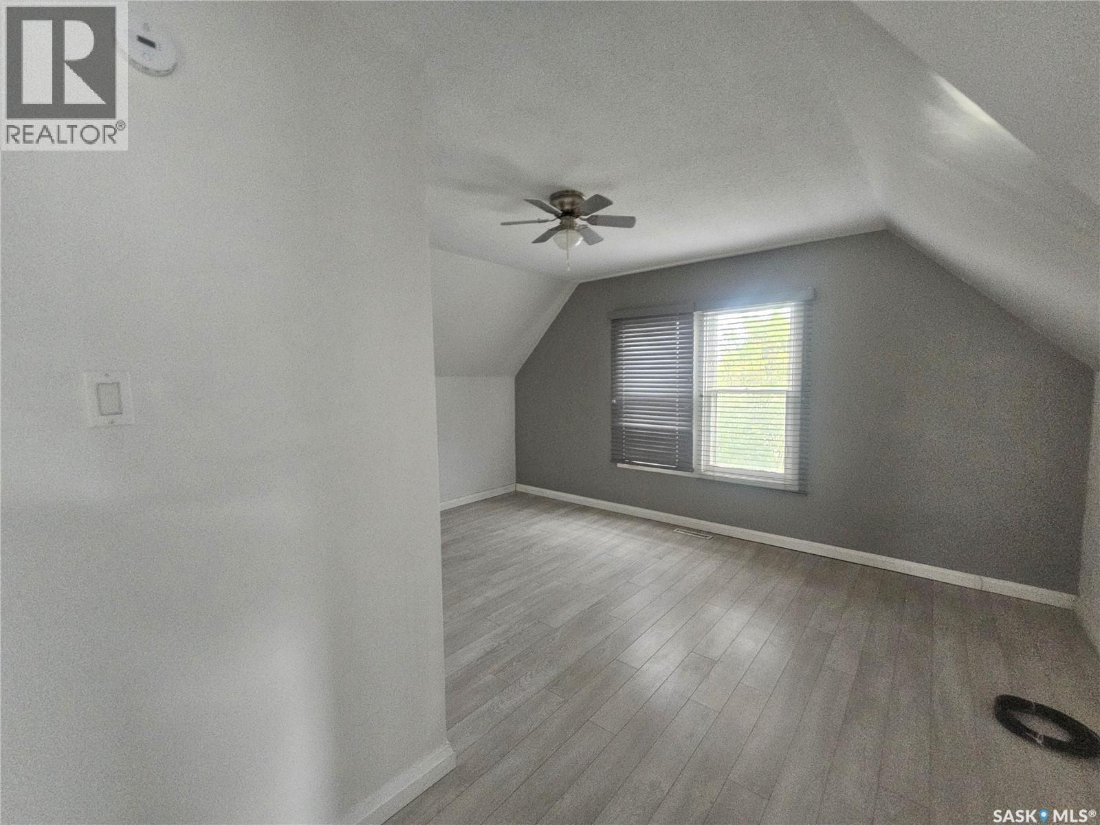428 1st Avenue Nw, Swift Current, Saskatchewan  S9H 0N4 - Photo 18 - SK048104