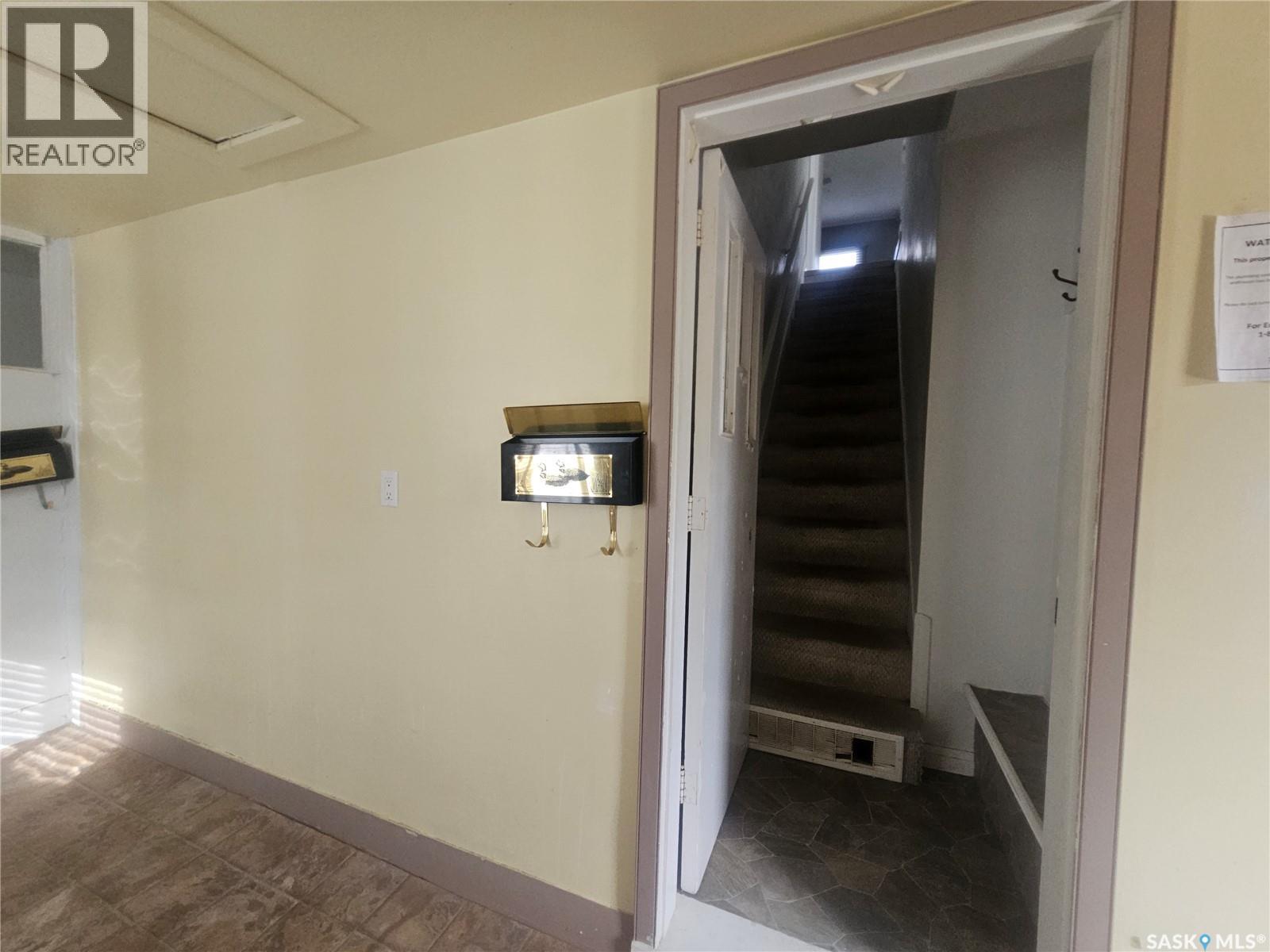 428 1st Avenue Nw, Swift Current, Saskatchewan  S9H 0N4 - Photo 16 - SK048104