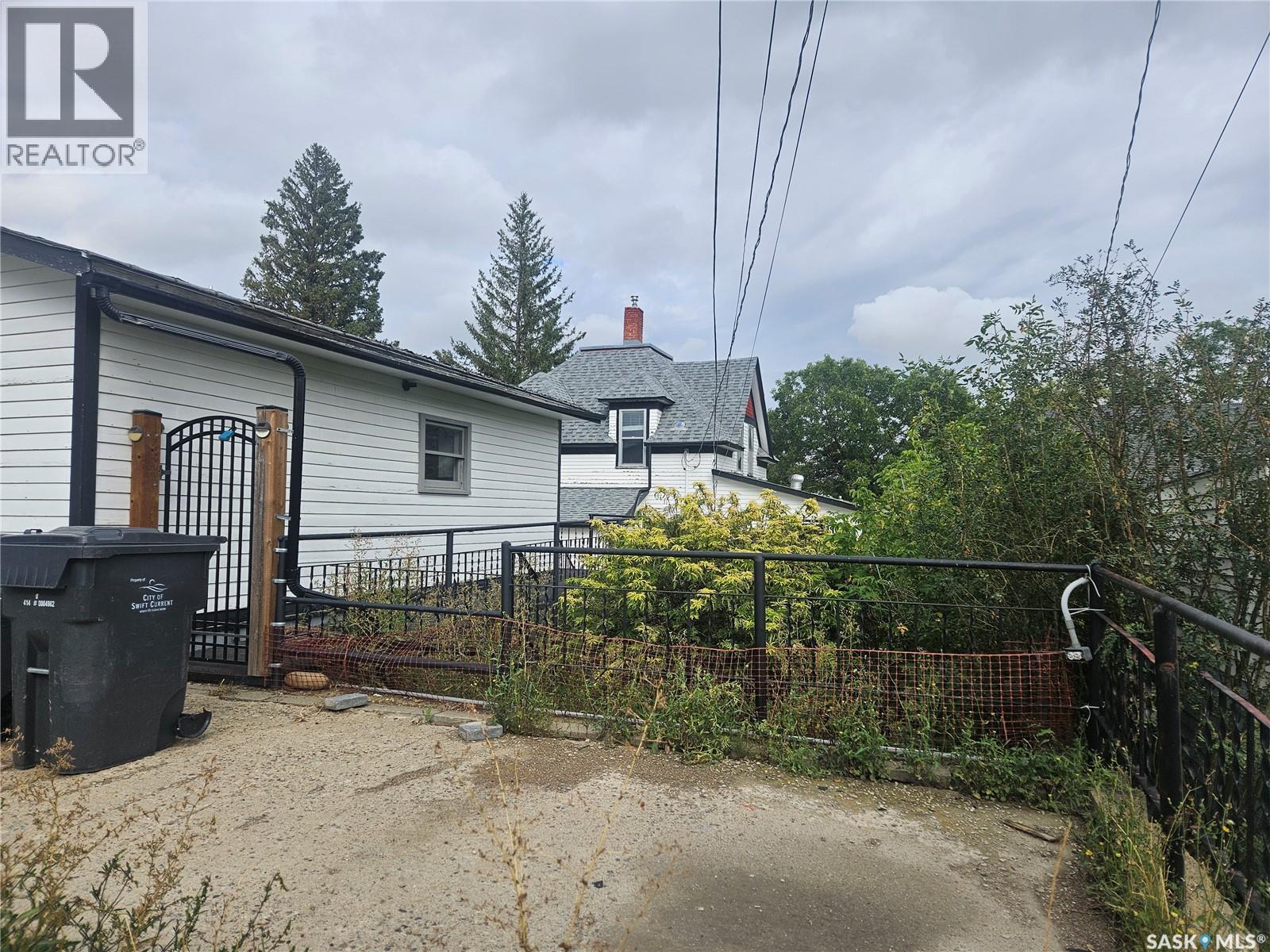 428 1st Avenue Nw, Swift Current, Saskatchewan  S9H 0N4 - Photo 37 - SK048104
