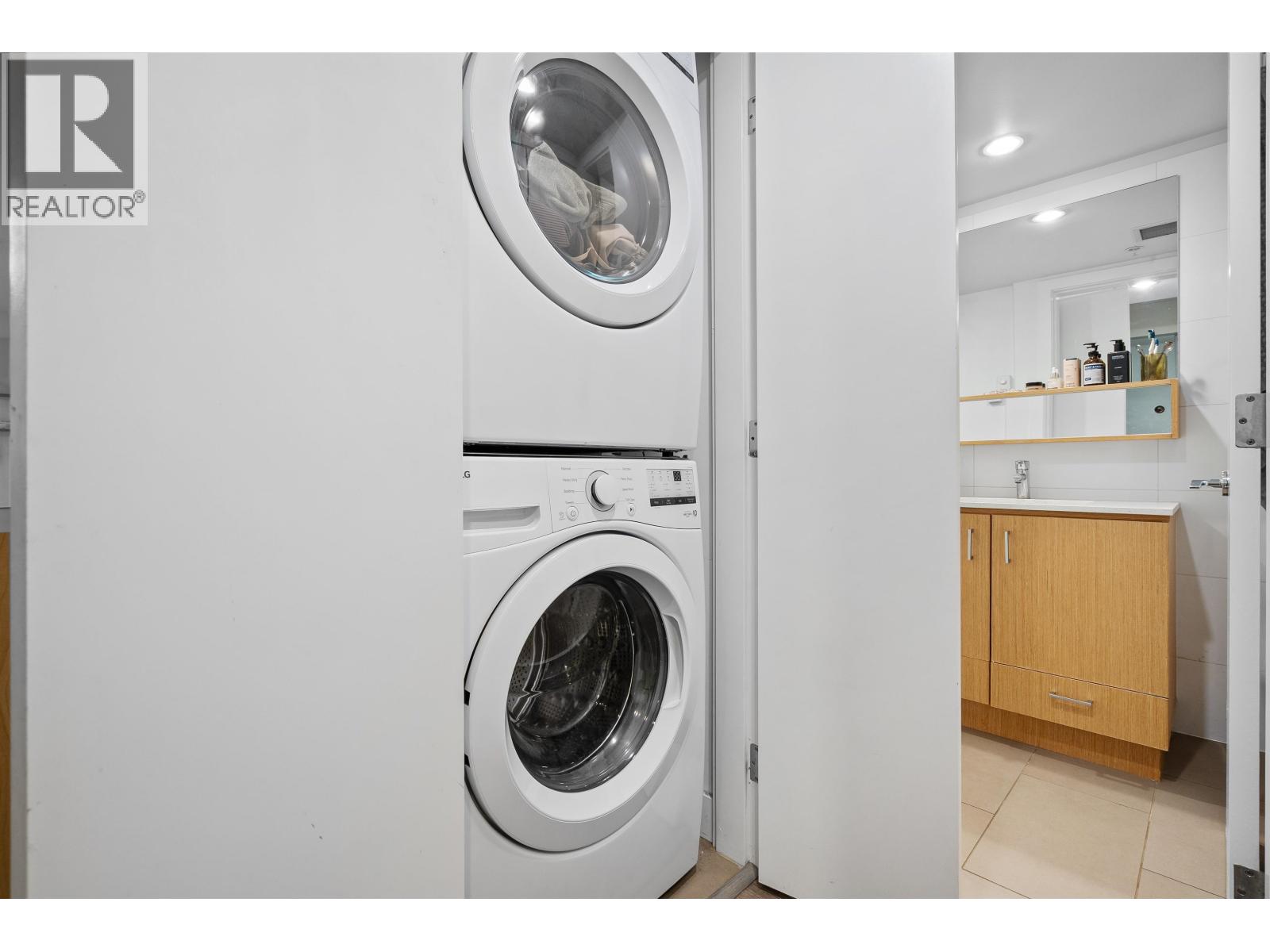 108 221 E 3rd Street, North Vancouver, British Columbia  V7L 0C1 - Photo 14 - R3164112