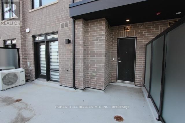 123 - 1585 Rose Way, Milton, Ontario  L9E 1N4 - Photo 3 - W13769502