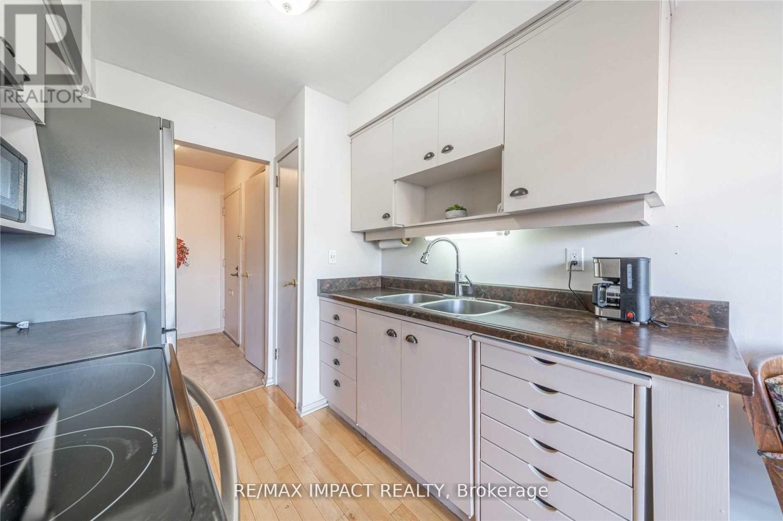28 - 33 Taunton Road, Oshawa, Ontario  L1G 3T6 - Photo 8 - E13767808