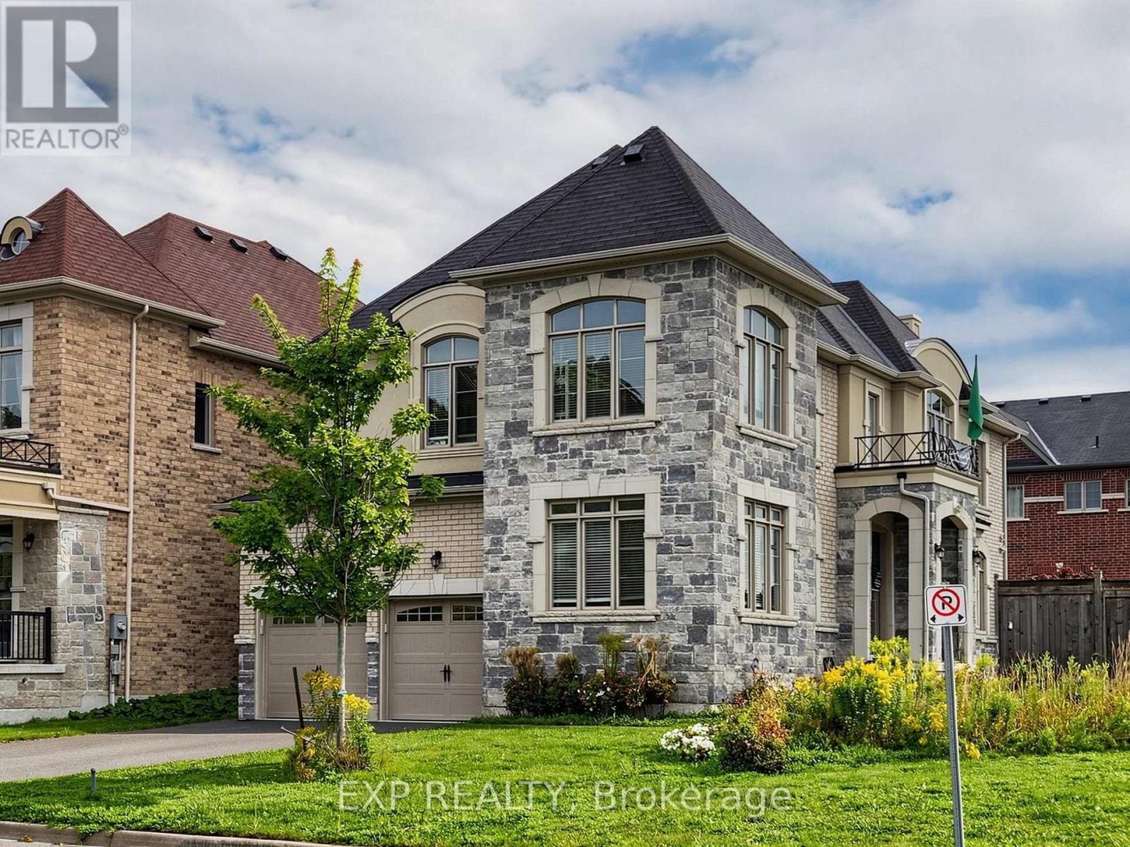 500 Mcgregor Farm Trail, Newmarket, Ontario L3X 0H7 - Photo 2 - N13757846