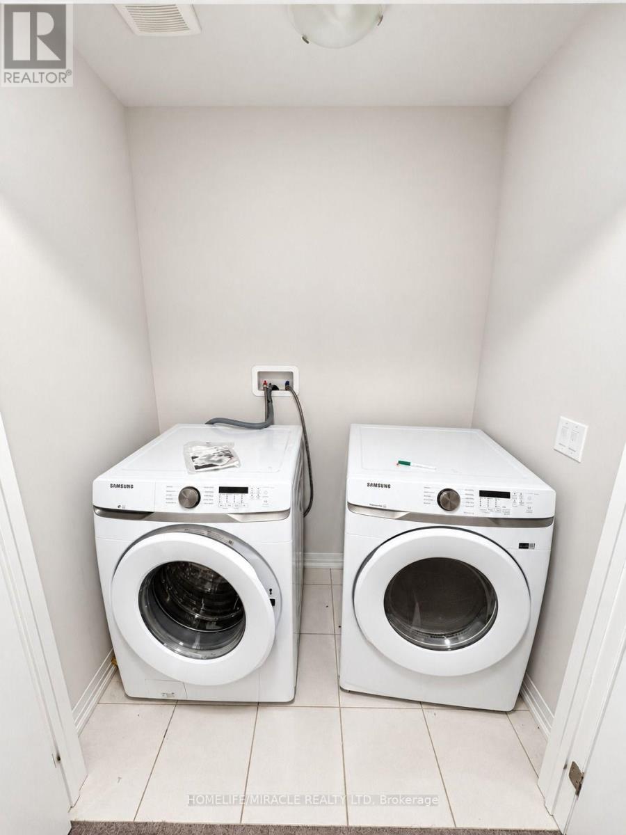 UPPER UNIT - 28 CROSSMORE CRESCENT