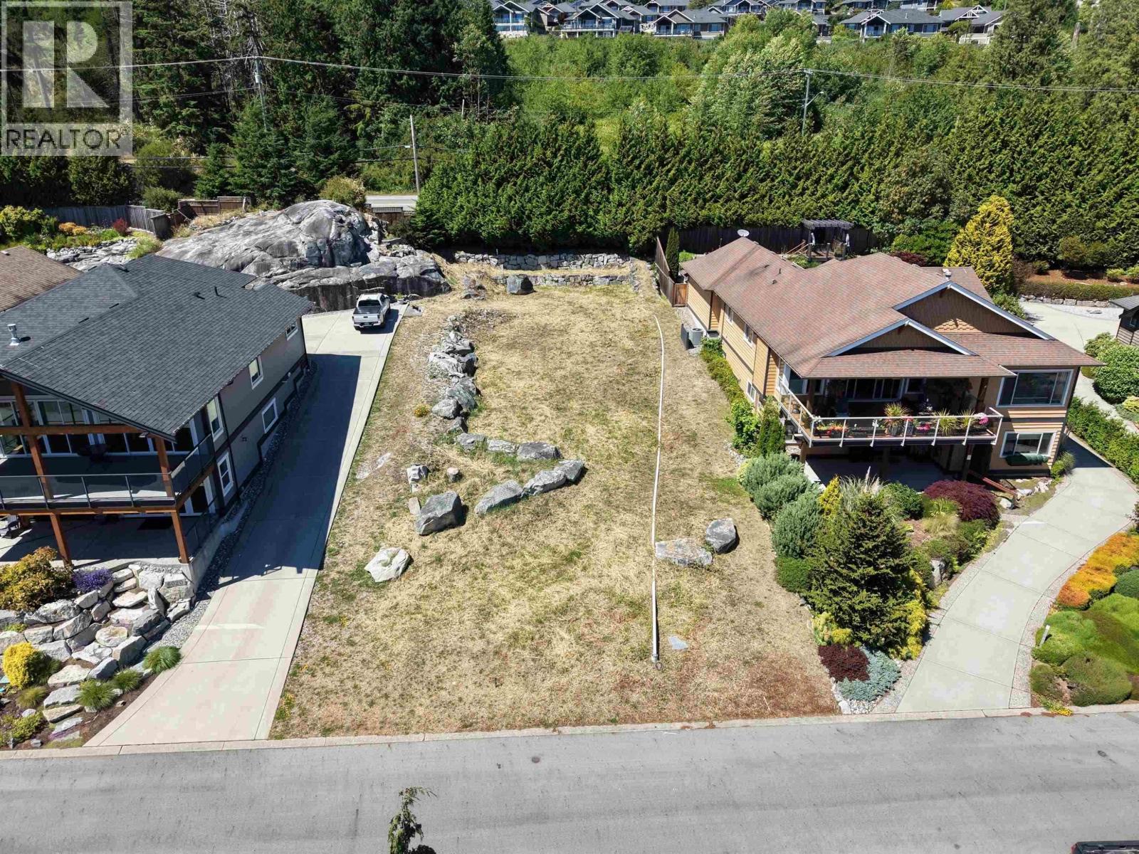 6014 Silverstone Lane, Sechelt, British Columbia  V0N 3A7 - Photo 6 - R3164083