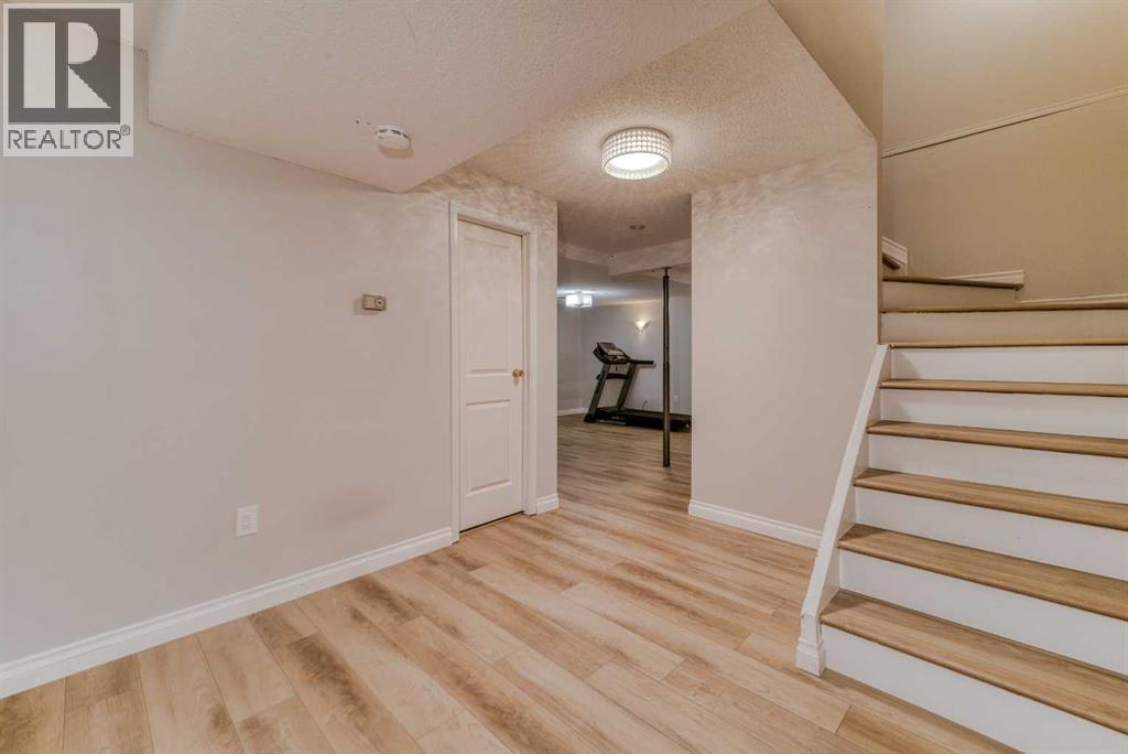8286 Edgebrook Drive Nw, Calgary, Alberta  T3A 4N1 - Photo 34 - A2343398