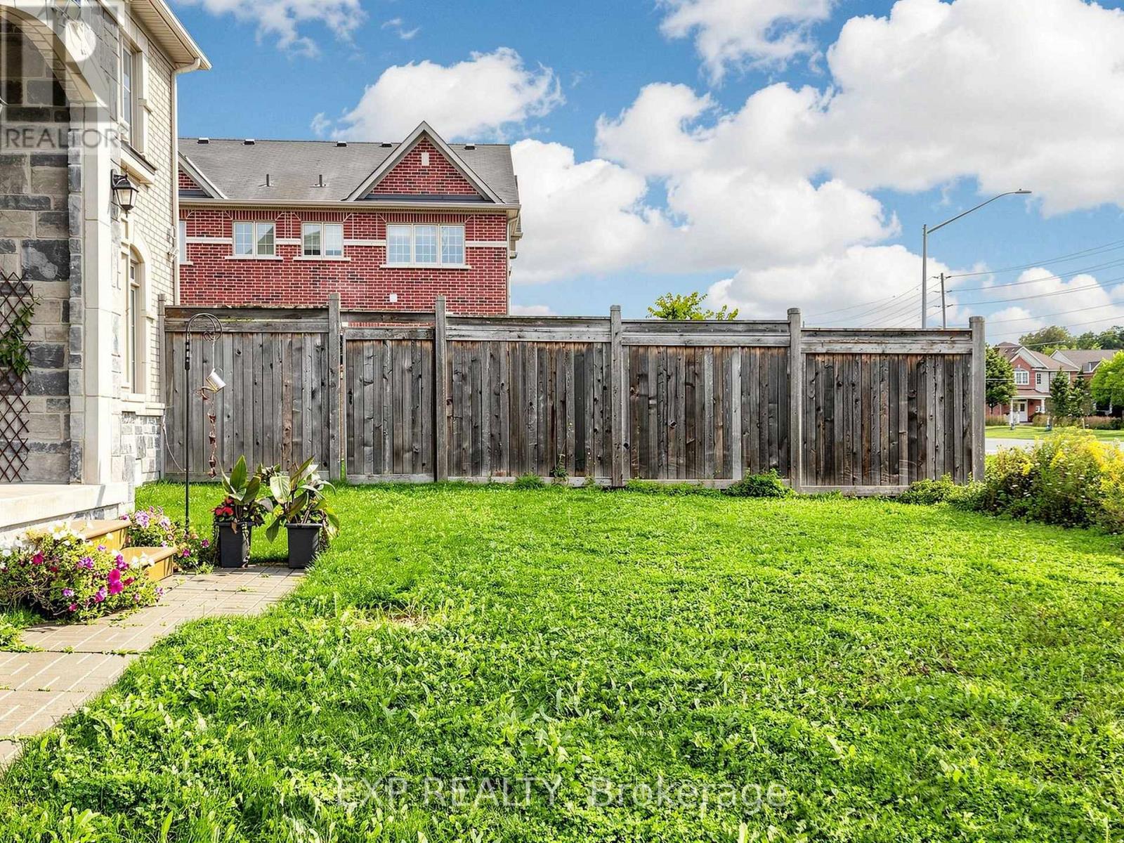 500 Mcgregor Farm Trail, Newmarket, Ontario L3X 0H7 - Photo 50 - N13757846