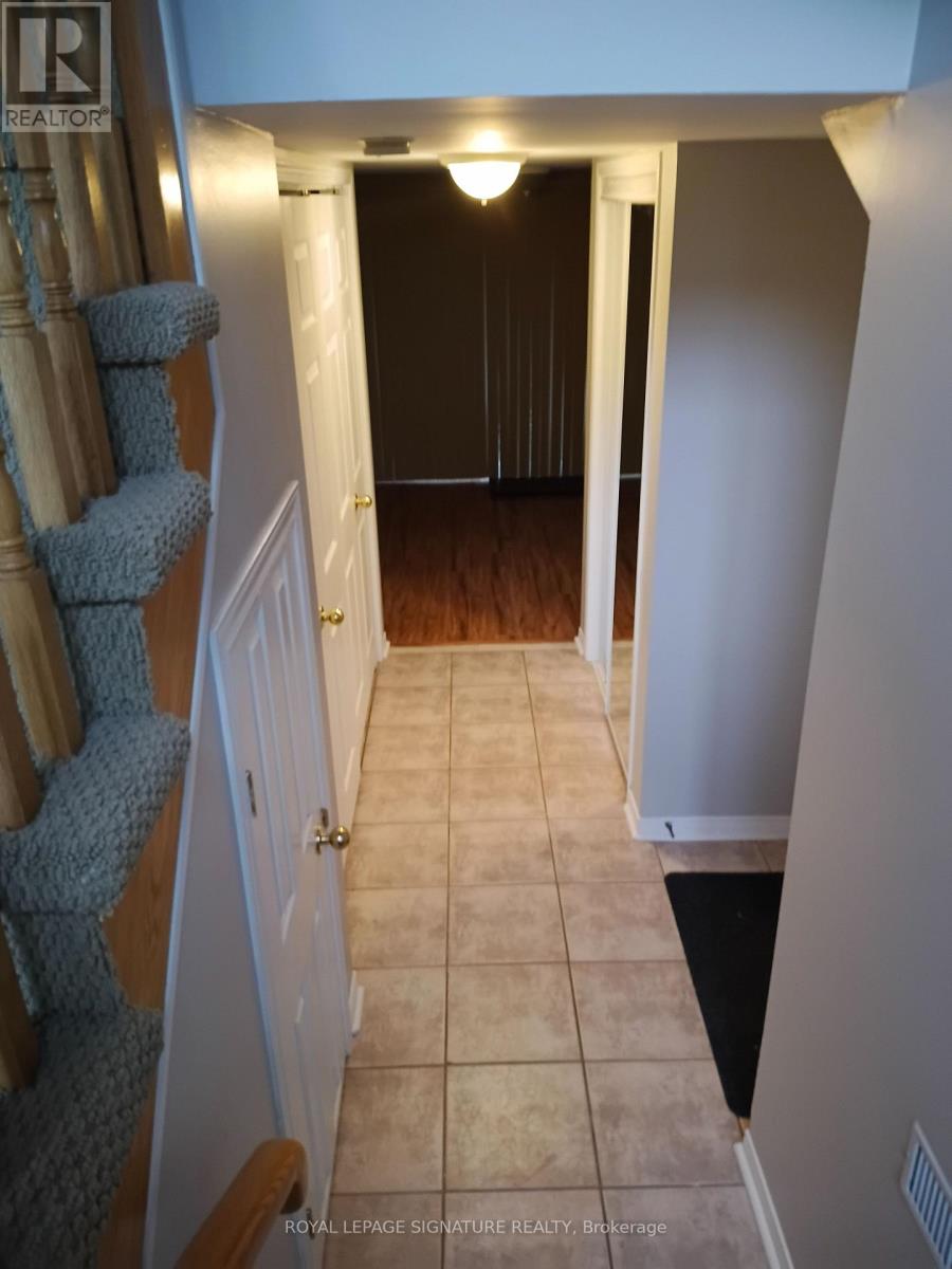 82 Mosaics Avenue, Aurora, Ontario  L4G 7L5 - Photo 2 - N13769398