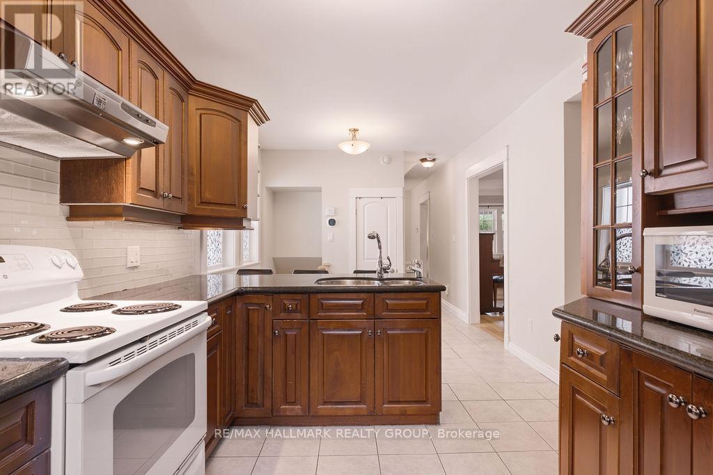 94 Marlborough Avenue, Ottawa, Ontario  K1N 8E9 - Photo 17 - X13769584