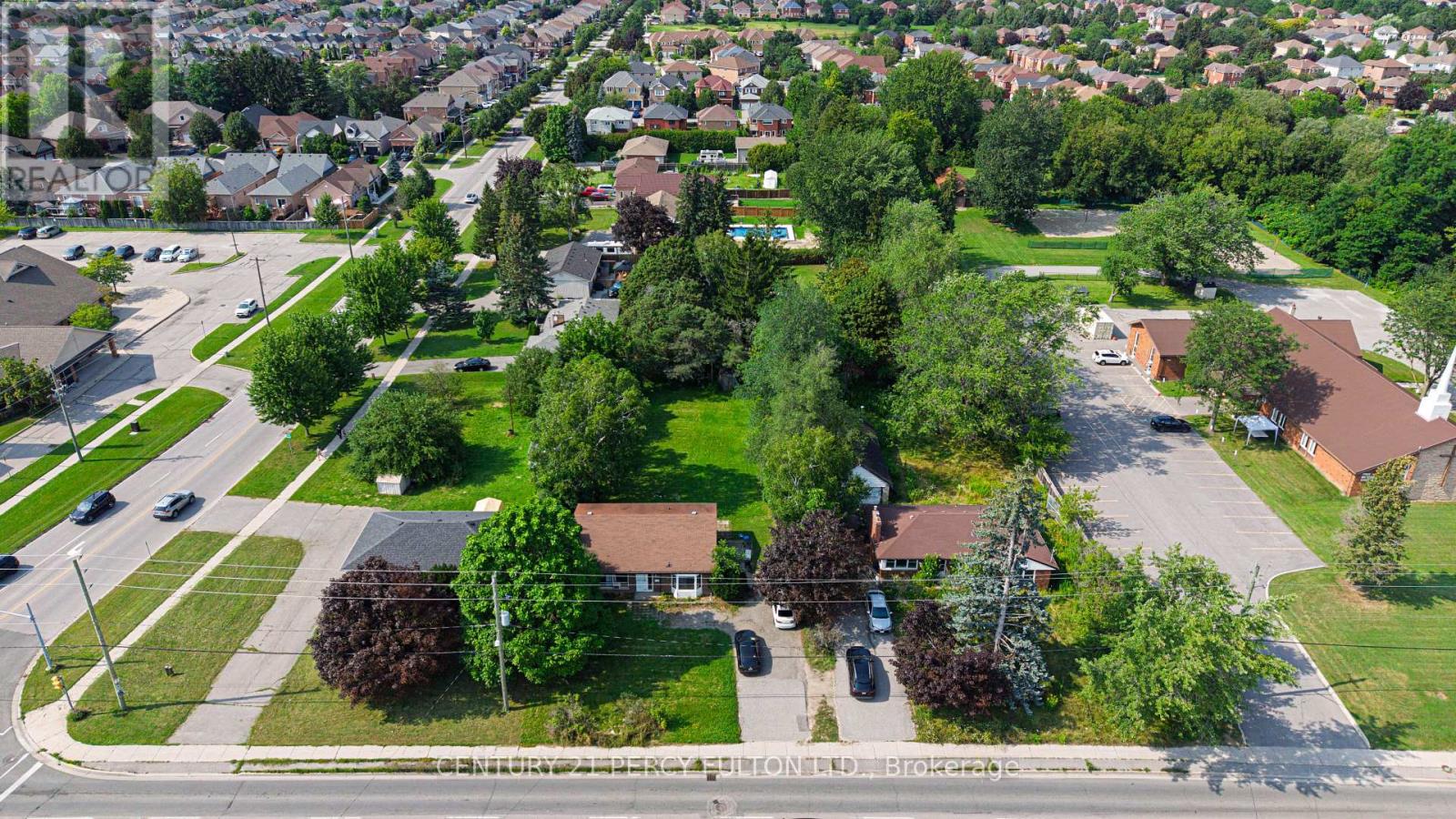 1910 Rossland Road E, Whitby, Ontario  L1N 3P5 - Photo 2 - E13769594