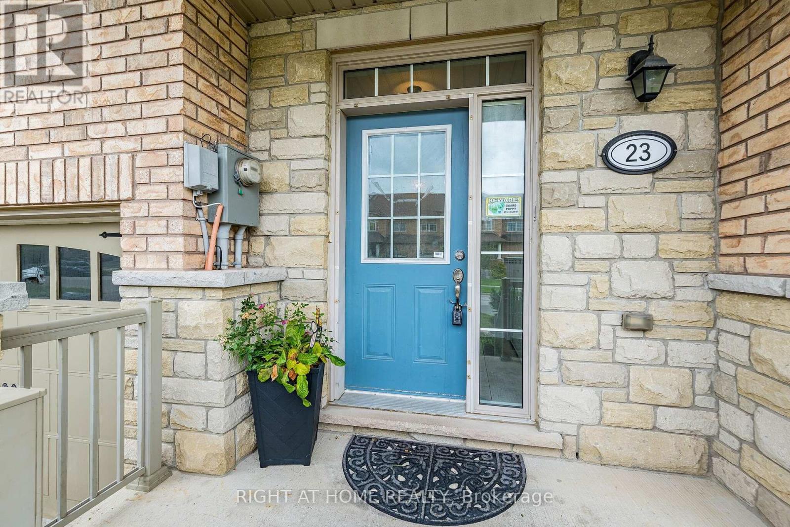 23 Coastline Drive, Brampton, Ontario  L6Y 0T5 - Photo 4 - W13763378