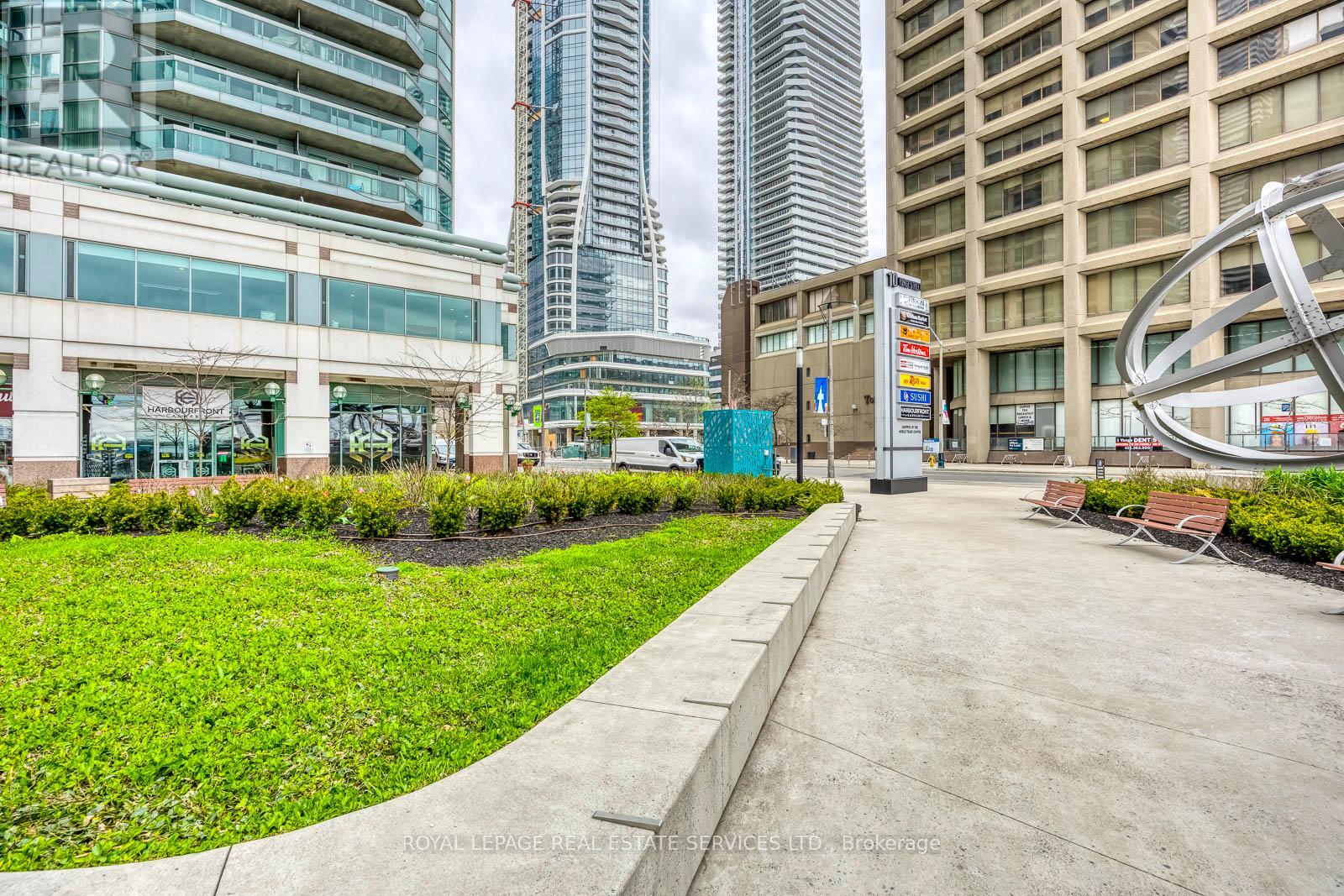 10 Yonge Street, Toronto, Ontario M5E 0E9 - Photo 15 - C13221448