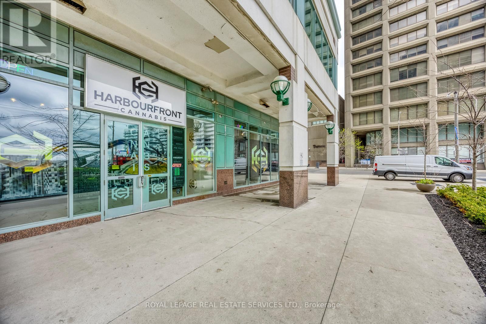 10 Yonge Street, Toronto, Ontario M5E 0E9 - Photo 7 - C13221448