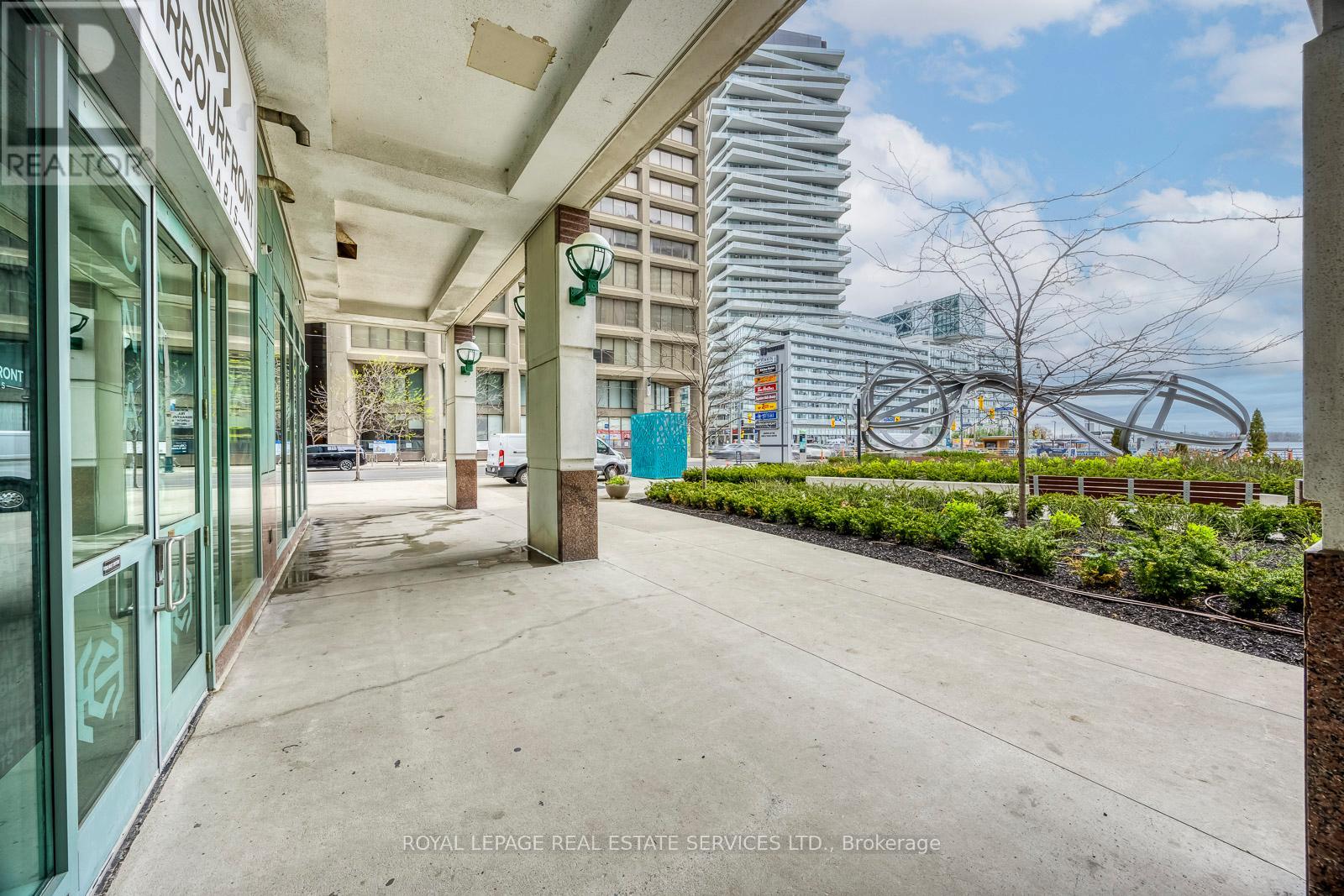 10 Yonge Street, Toronto, Ontario M5E 0E9 - Photo 6 - C13221448