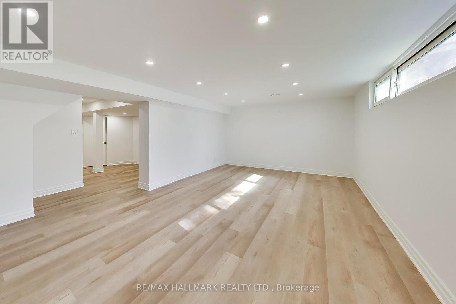 60 Bridesburg Drive, Toronto, Ontario  M9R 2K8 - Photo 21 - W13769618