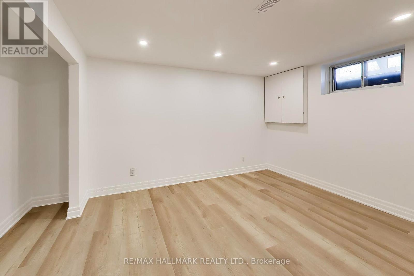 60 Bridesburg Drive, Toronto, Ontario  M9R 2K8 - Photo 24 - W13769618