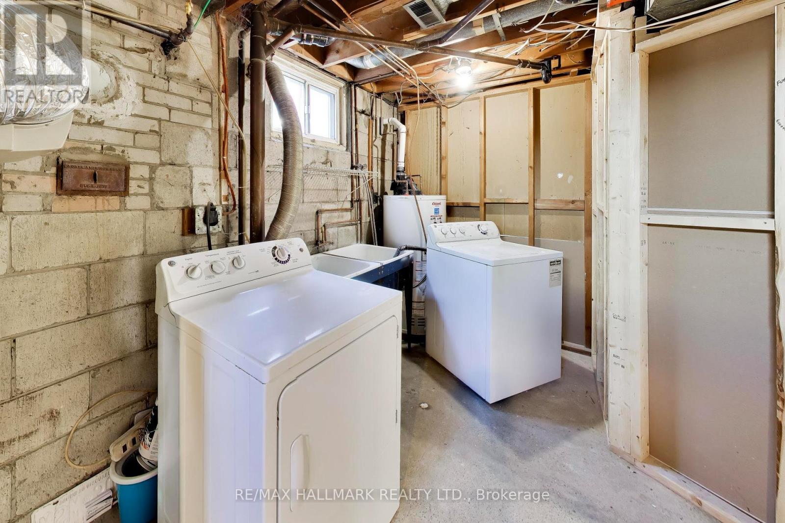 60 Bridesburg Drive, Toronto, Ontario  M9R 2K8 - Photo 27 - W13769618