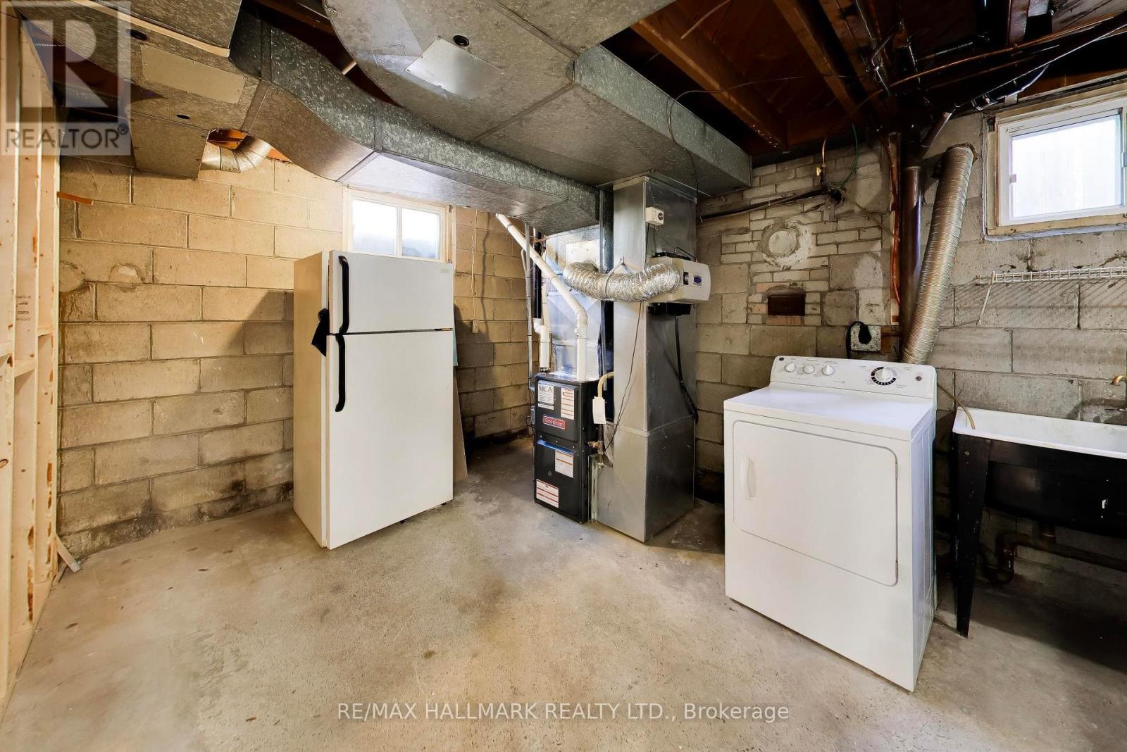 60 Bridesburg Drive, Toronto, Ontario  M9R 2K8 - Photo 28 - W13769618