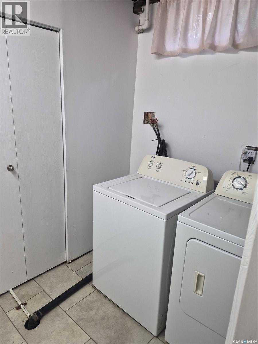 403 Ruth Street E, Saskatoon, Saskatchewan  S7J 0L3 - Photo 16 - SK048171