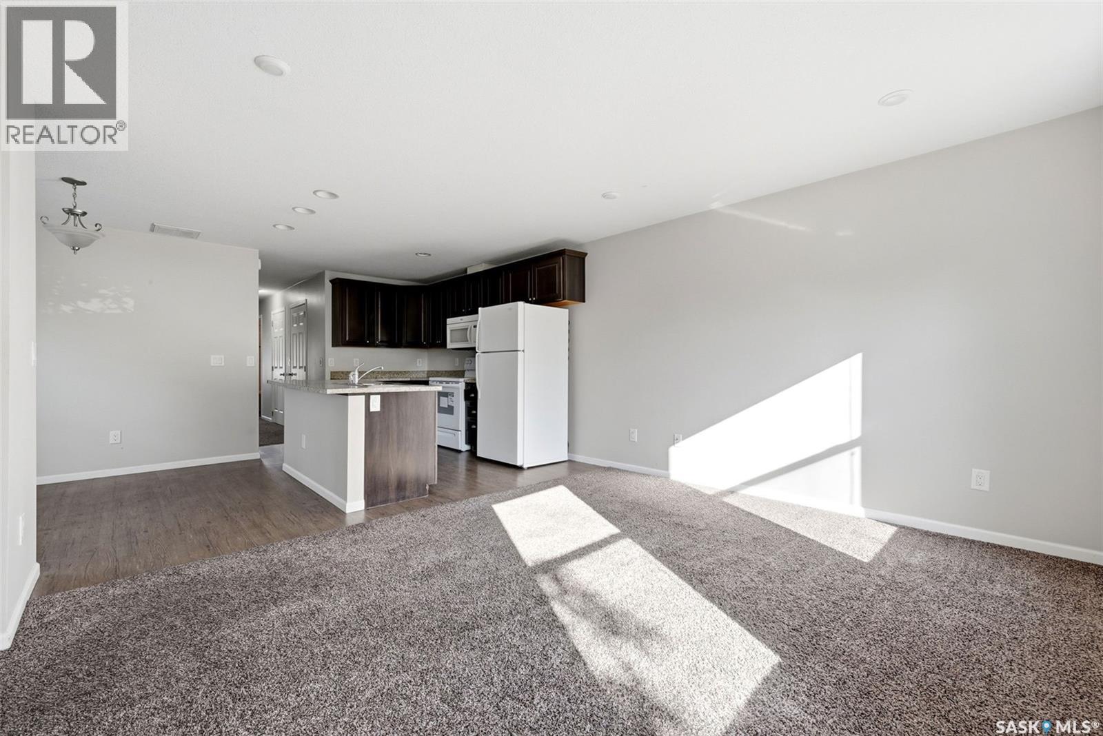 1752 York Street, Regina, Saskatchewan  S4T 4P9 - Photo 4 - SK048107