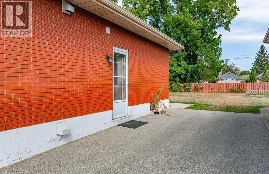 236 Bruce Street Unit# Lower, Brantford, Ontario  N3S 4Z9 - Photo 12 - 40862428