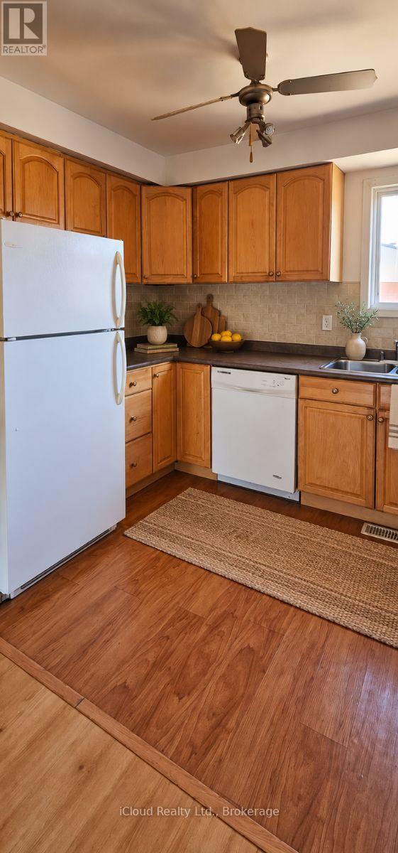 36 - 36 Dawson Crescent, Brampton, Ontario  L6V 3M5 - Photo 15 - W13750676