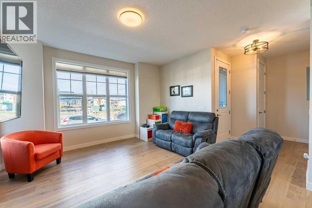 153 Waterford Boulevard, Chestermere, Alberta  T1X 2M9 - Photo 6 - A2329836