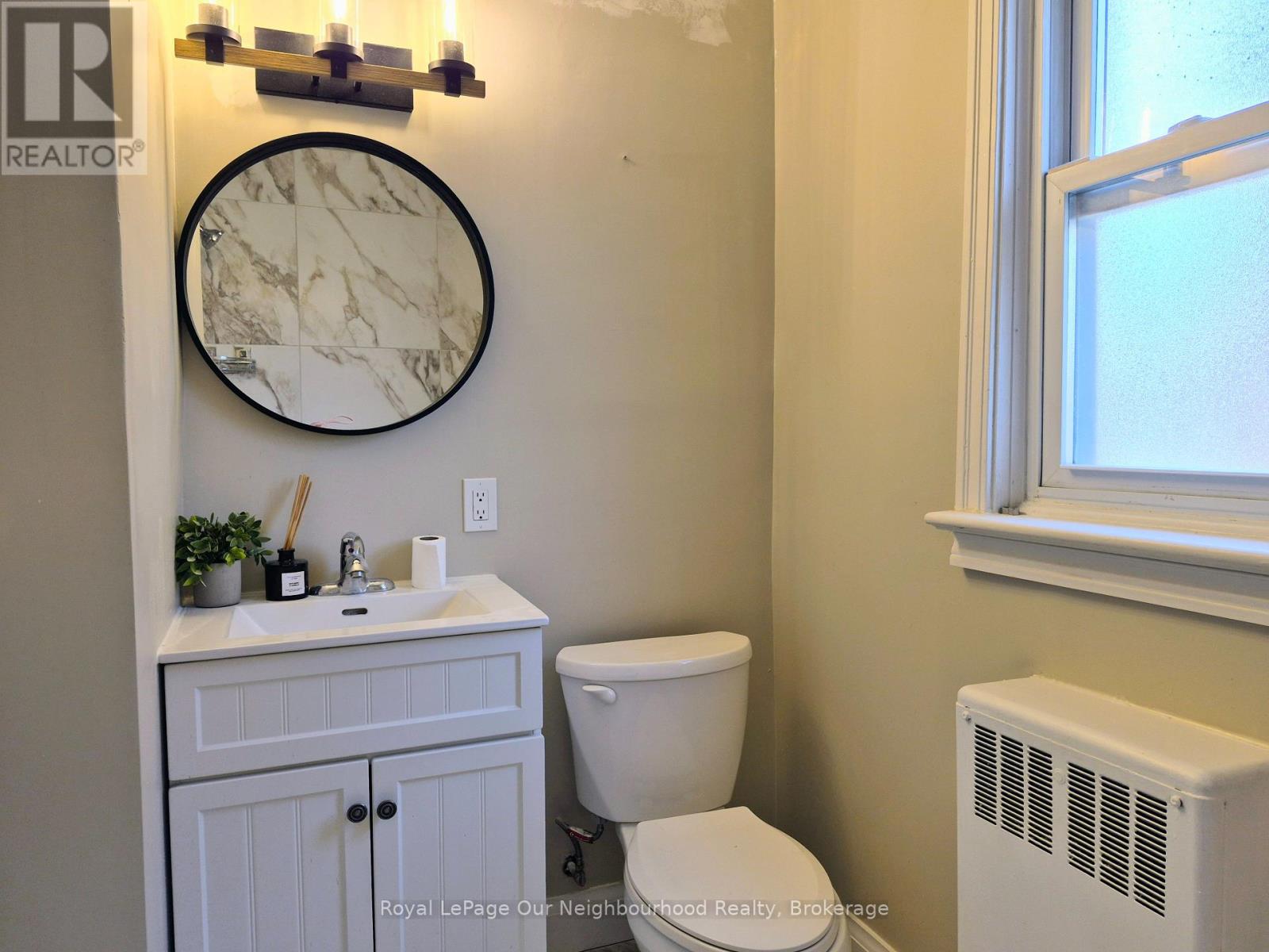 2 - 855 Simcoe Street N, Oshawa, Ontario  L1G 4W1 - Photo 11 - E13666300