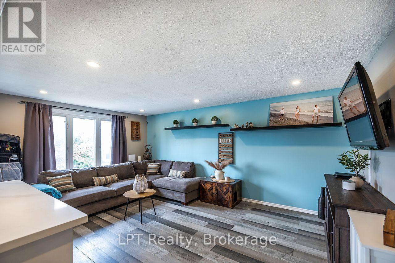 755 Wesley Drive, Oshawa, Ontario  L1H 7X6 - Photo 8 - E13768202