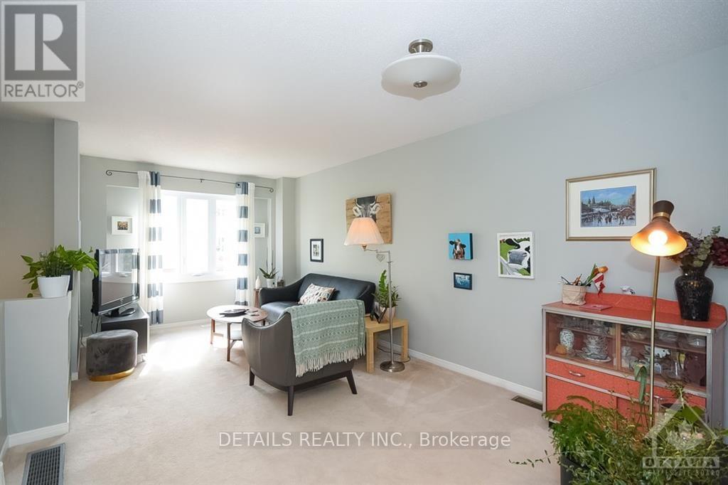 12 Manhattan Crescent, Ottawa, Ontario  K2C 4B4 - Photo 9 - X13768024