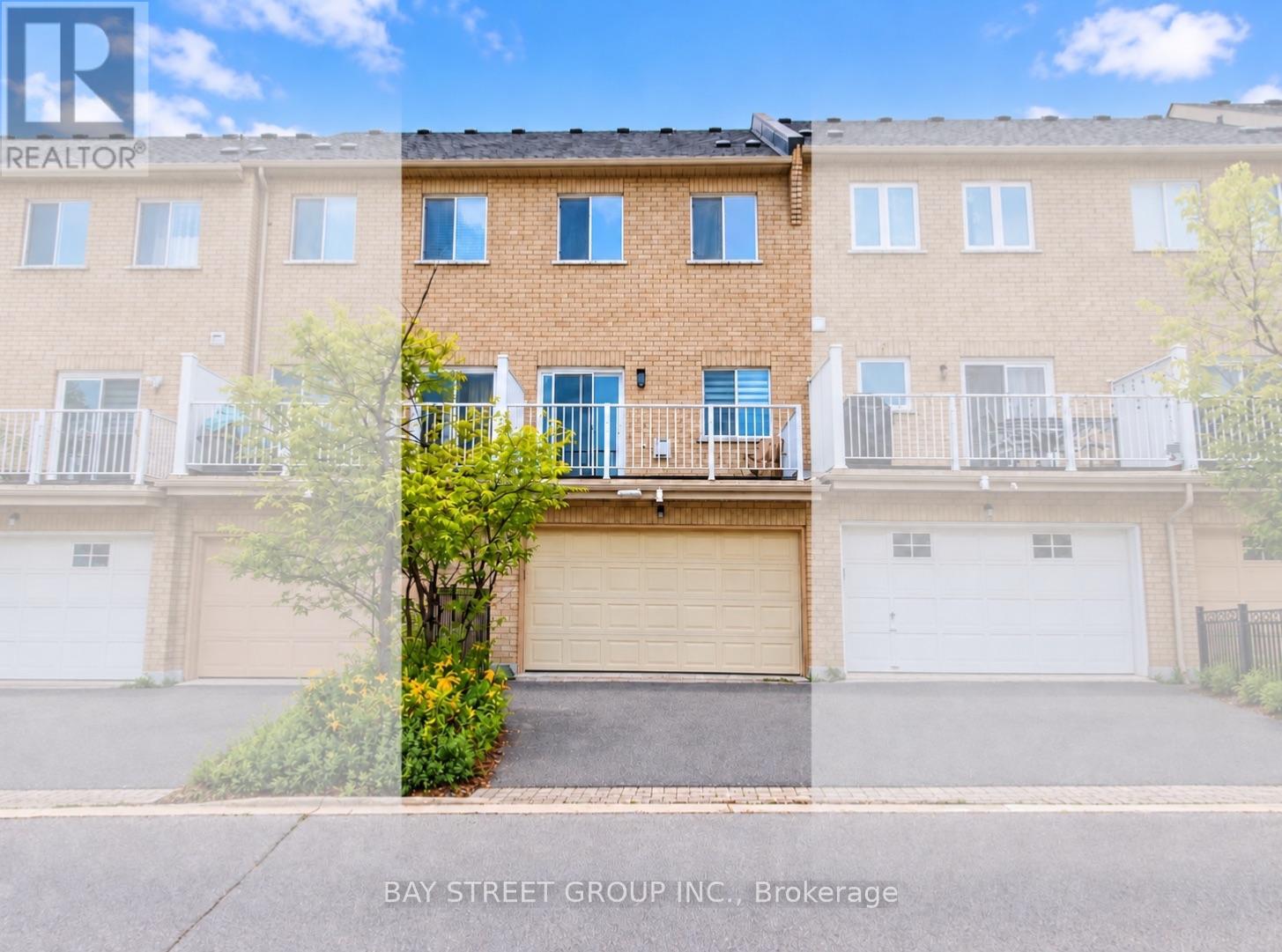 35 Park Common Boulevard, Markham, Ontario  L3T 7V1 - Photo 4 - N13764092