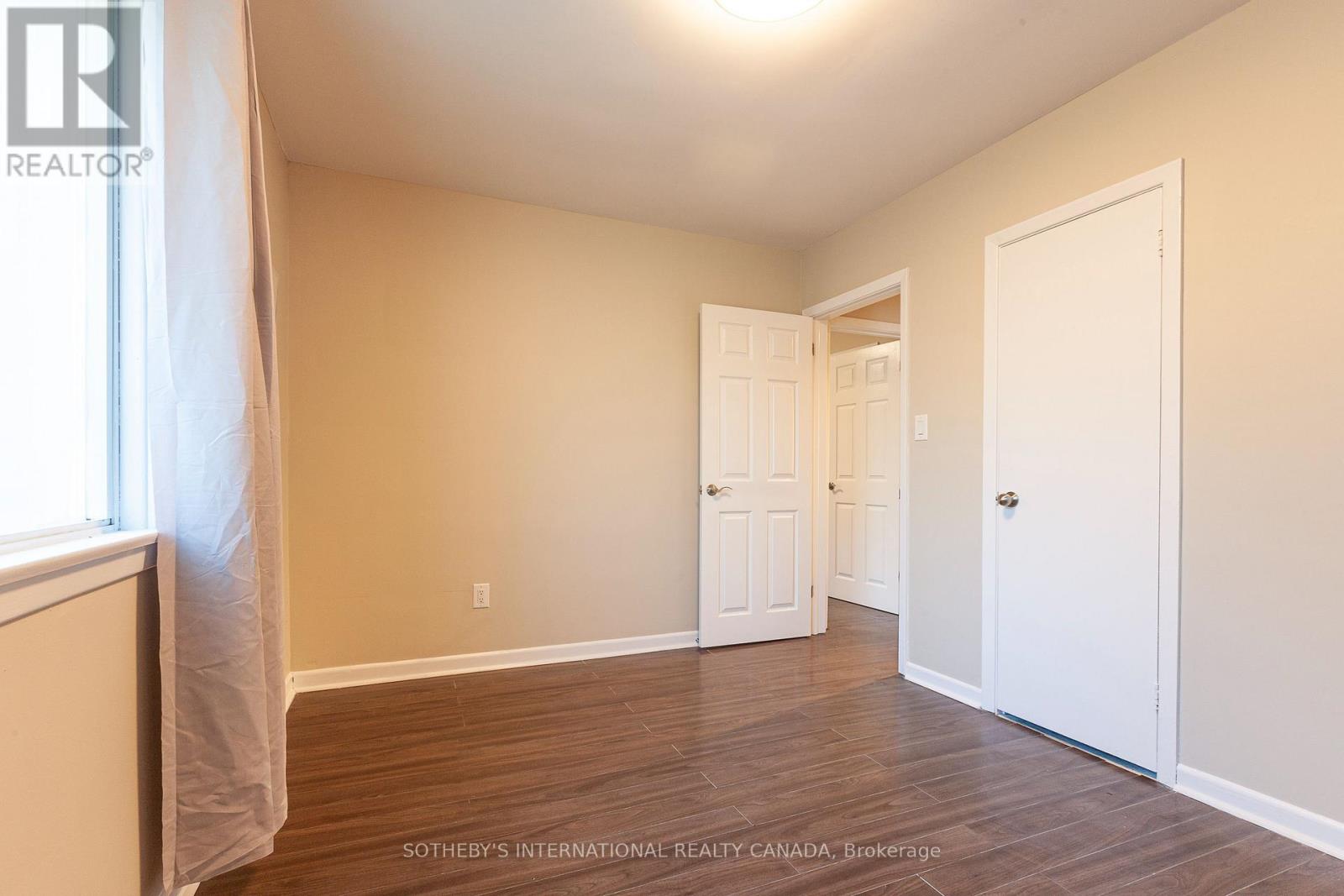 Upper - 957 Beechwood Avenue, Mississauga, Ontario  L5G 4E3 - Photo 24 - W13537976