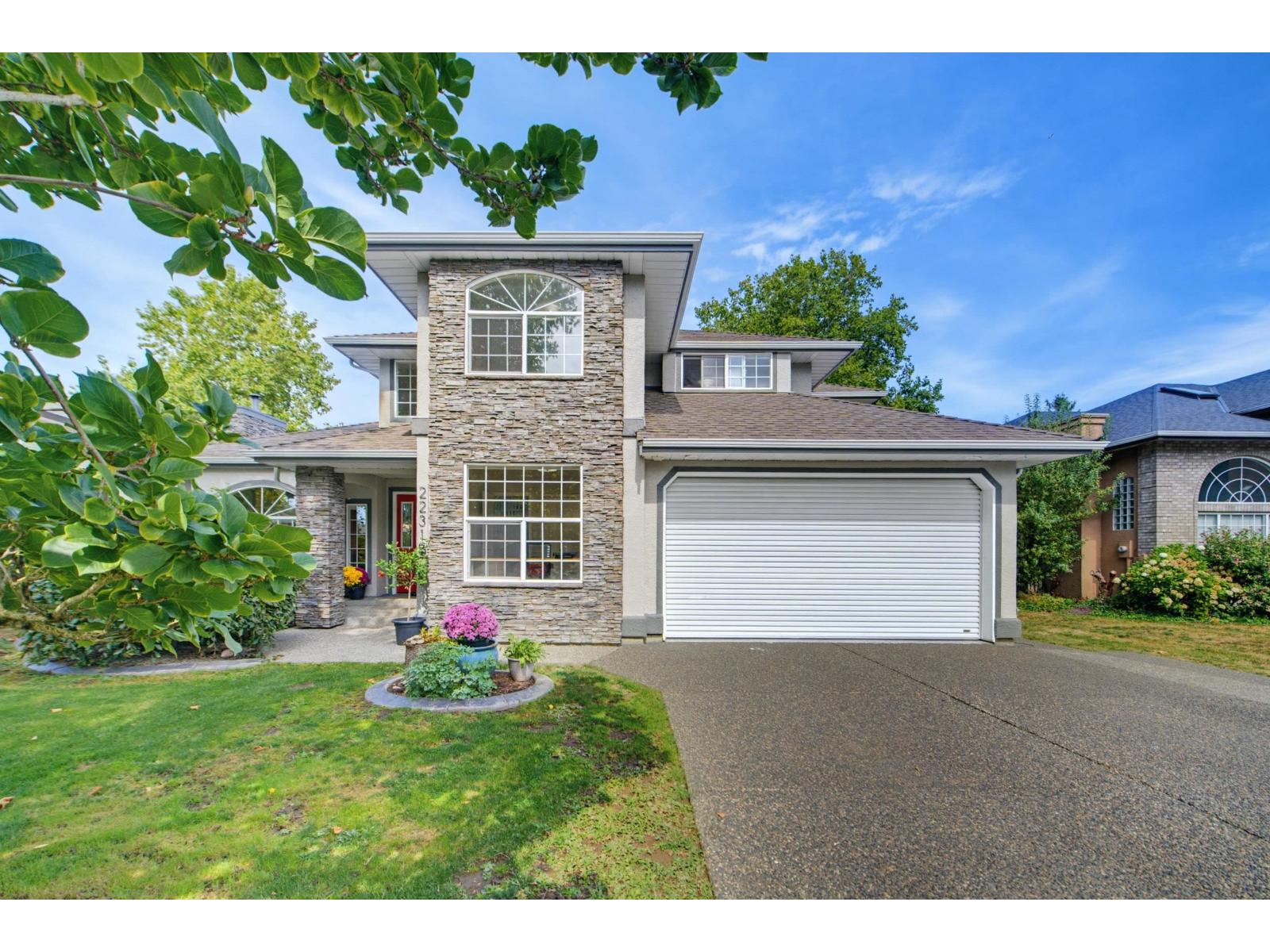 22315 47A AVENUE, langley, British Columbia