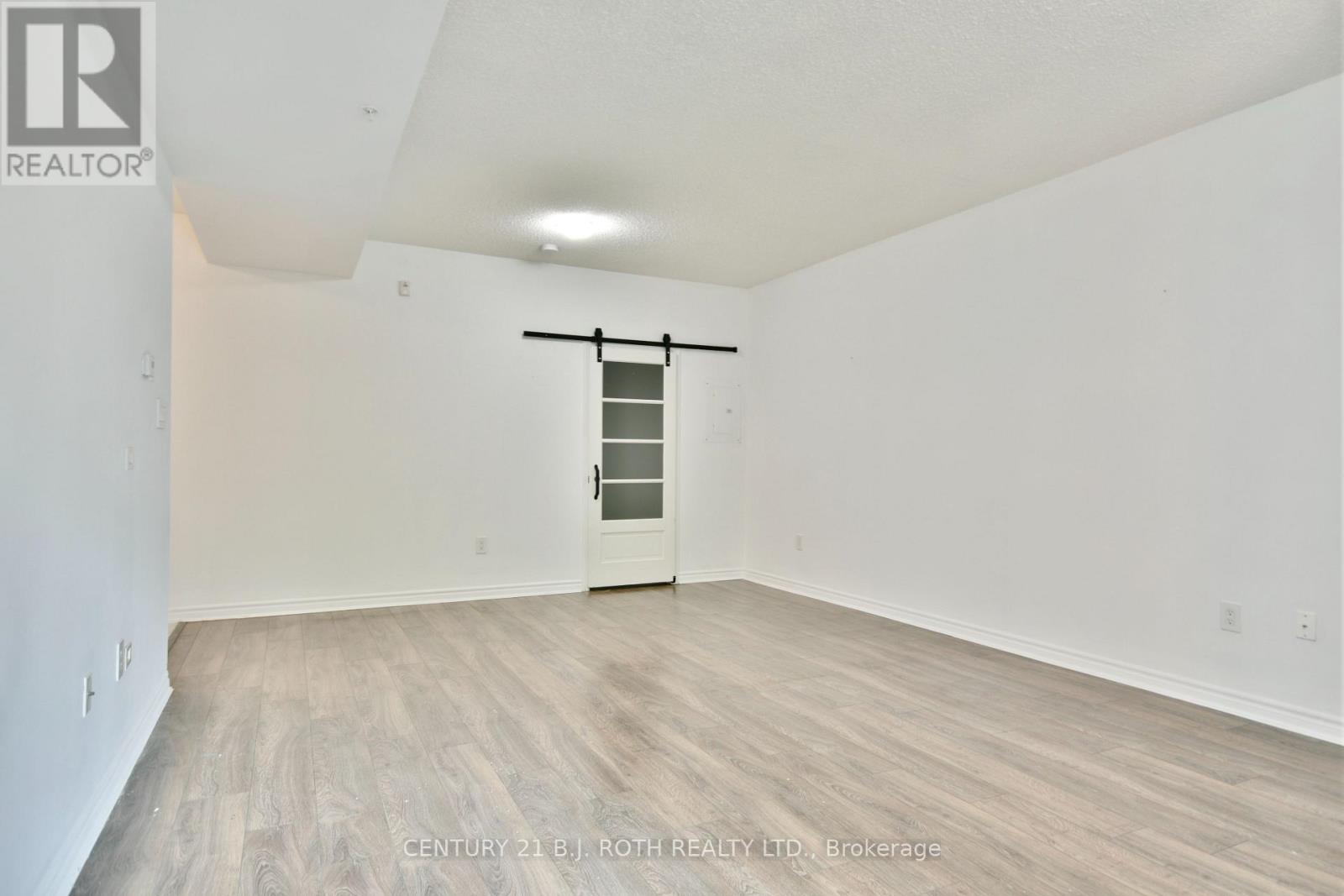 104 - 43 Ferndale Drive S, Barrie, Ontario  L4N 5W6 - Photo 16 - S13533356