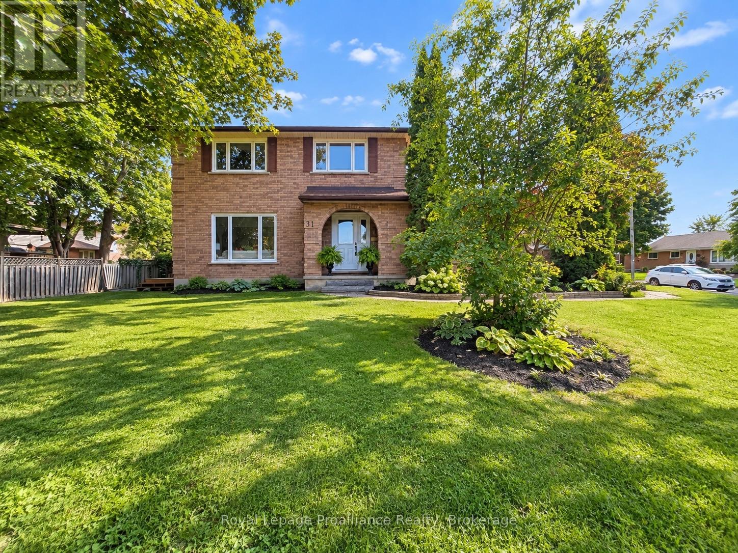 3 Cooke Court, Belleville, Ontario  K8N 5N4 - Photo 2 - X13432056