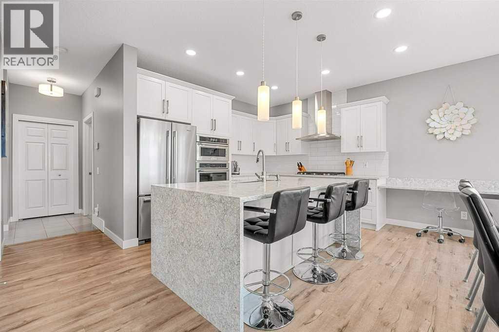 471 Canals Boulevard SW, Airdrie, Alberta  T4B 0K1 - Photo 4 - A2336604