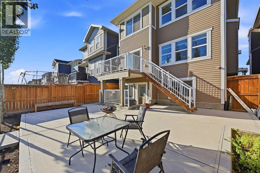 965 Midtown Avenue SW, Airdrie, Alberta  T4B 3C5 - Photo 49 - A2342868