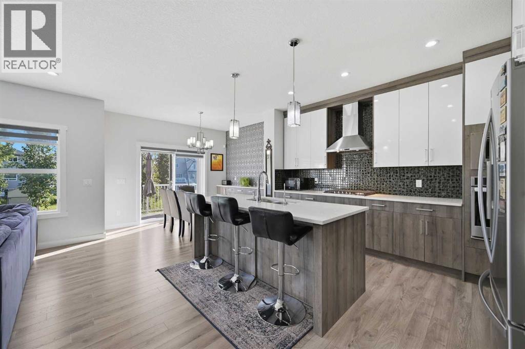 965 Midtown Avenue SW, Airdrie, Alberta  T4B 3C5 - Photo 10 - A2342868