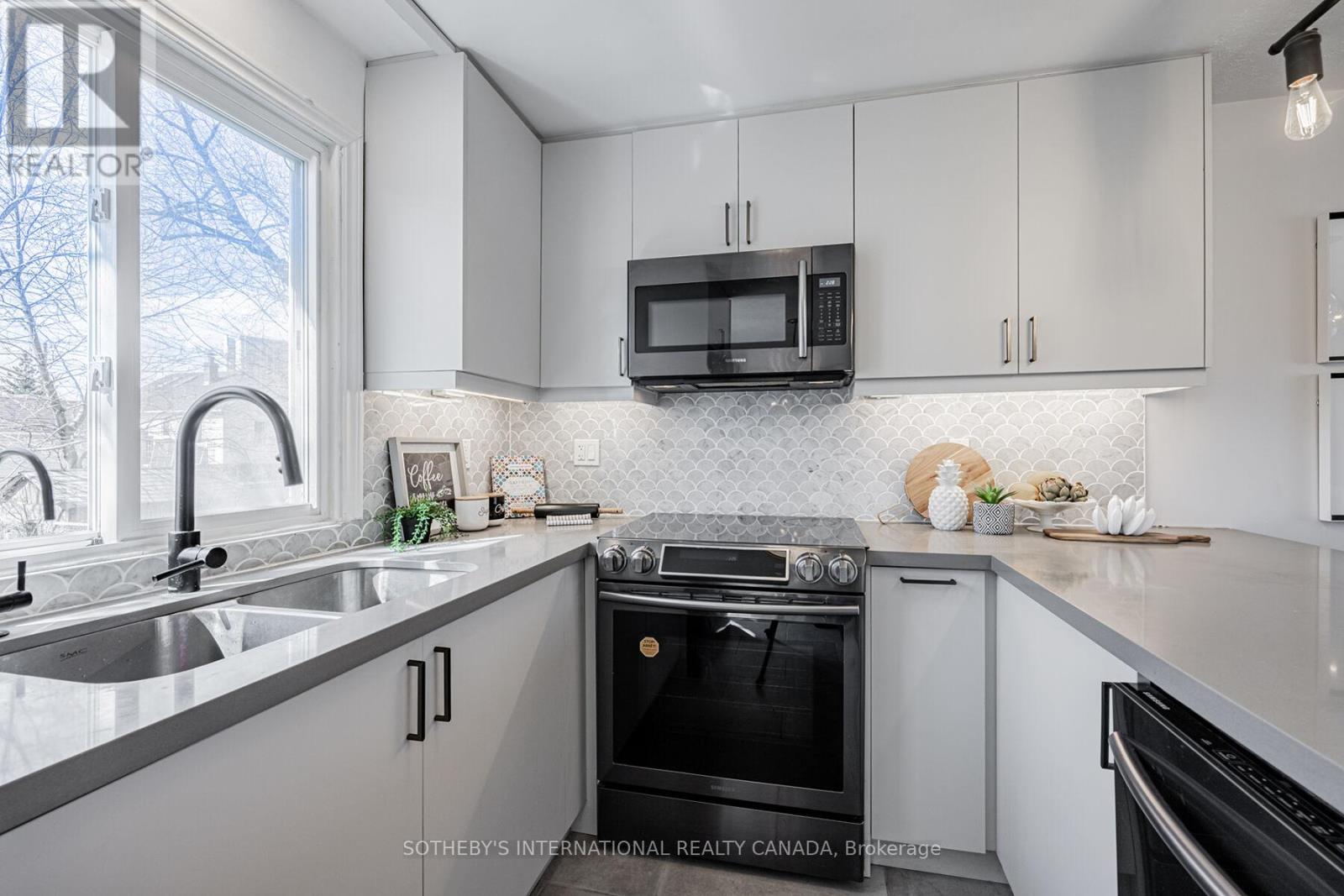 4075a Lawrence Avenue E, Toronto (West Hill), Ontario  M1E 2R6 - Photo 11 - E13769786